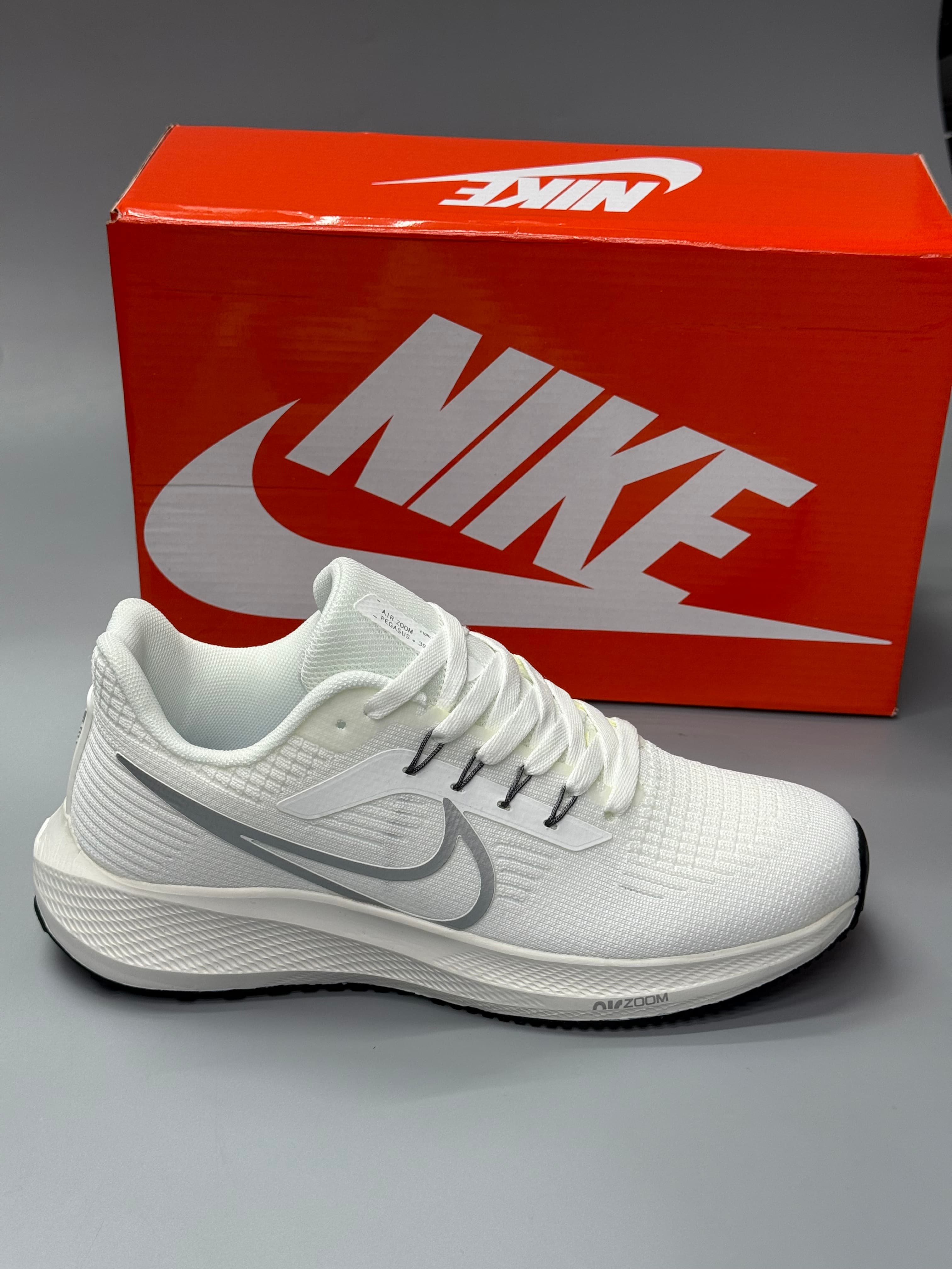 NIKE ZOOM 344