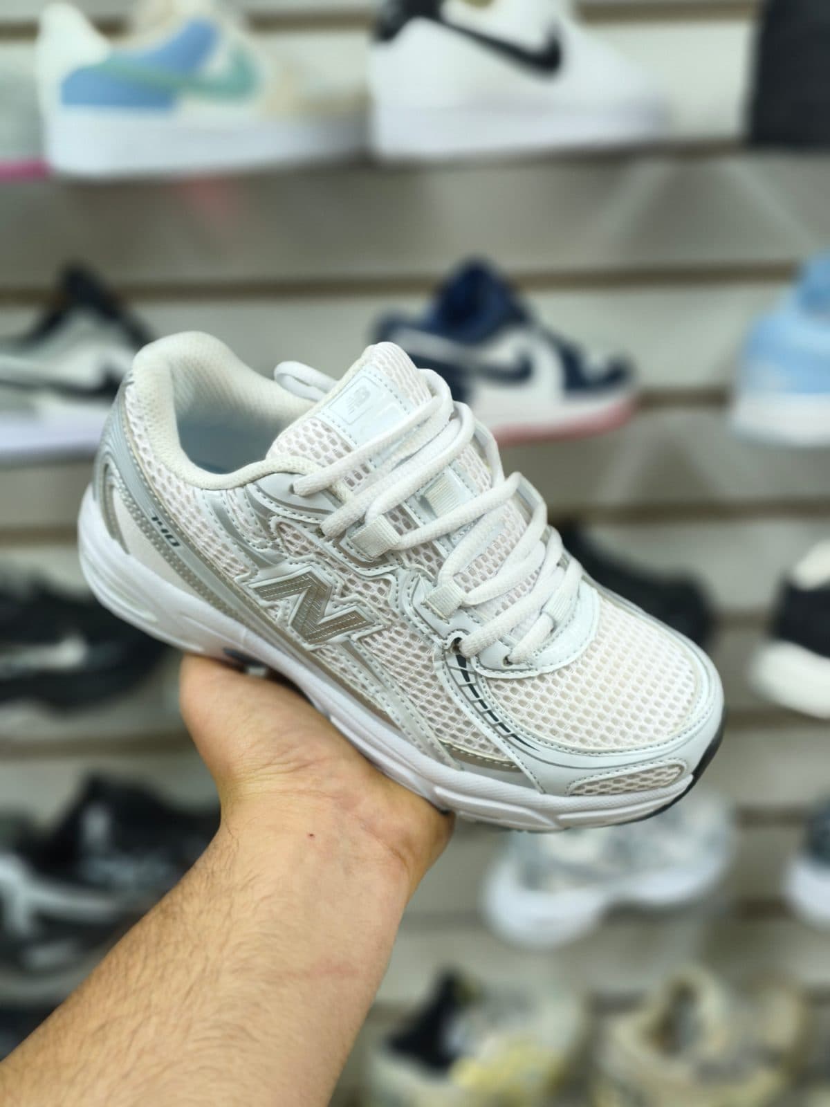 New balance 740