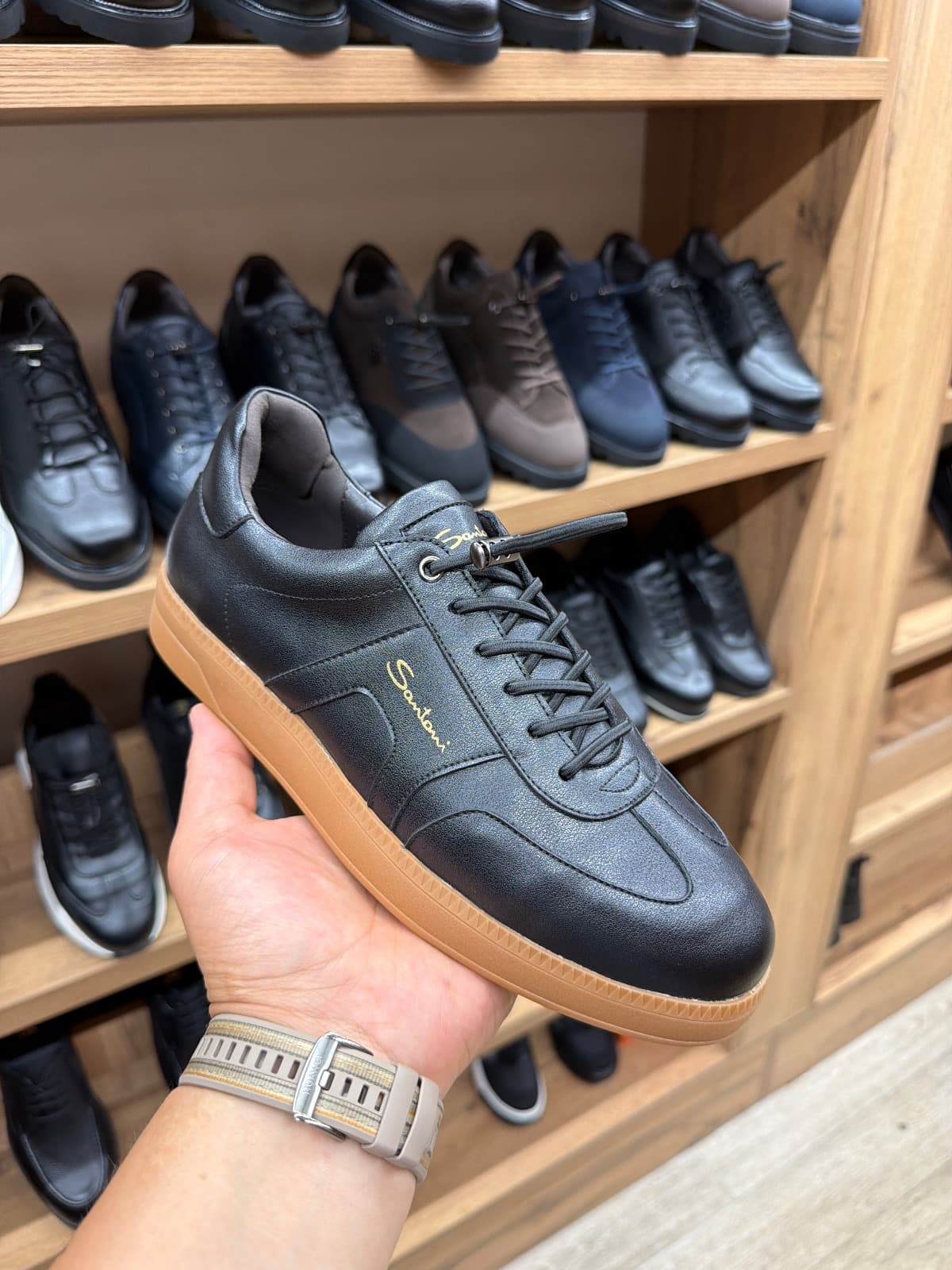 Santoni