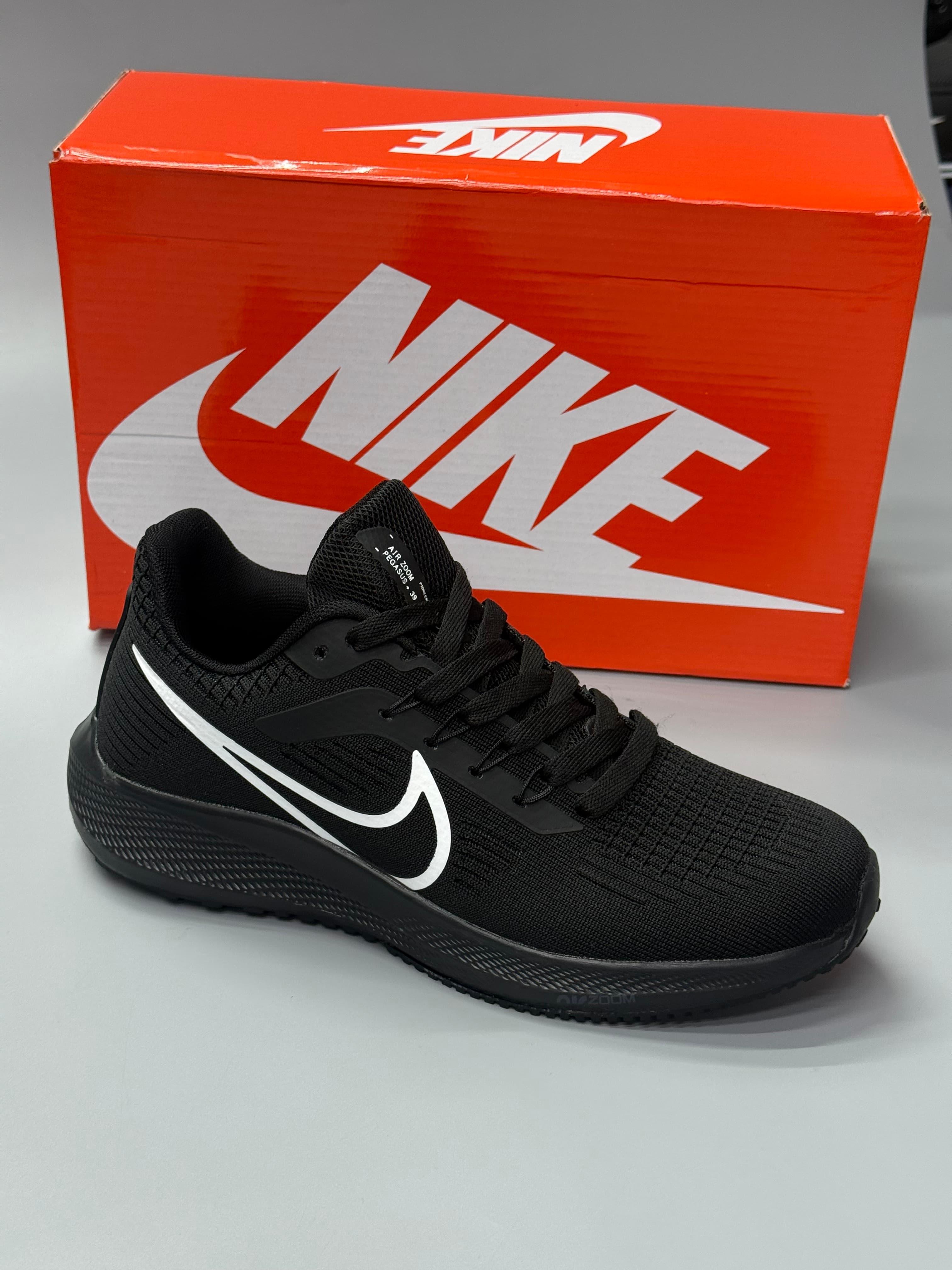 NIKE ZOOM 344